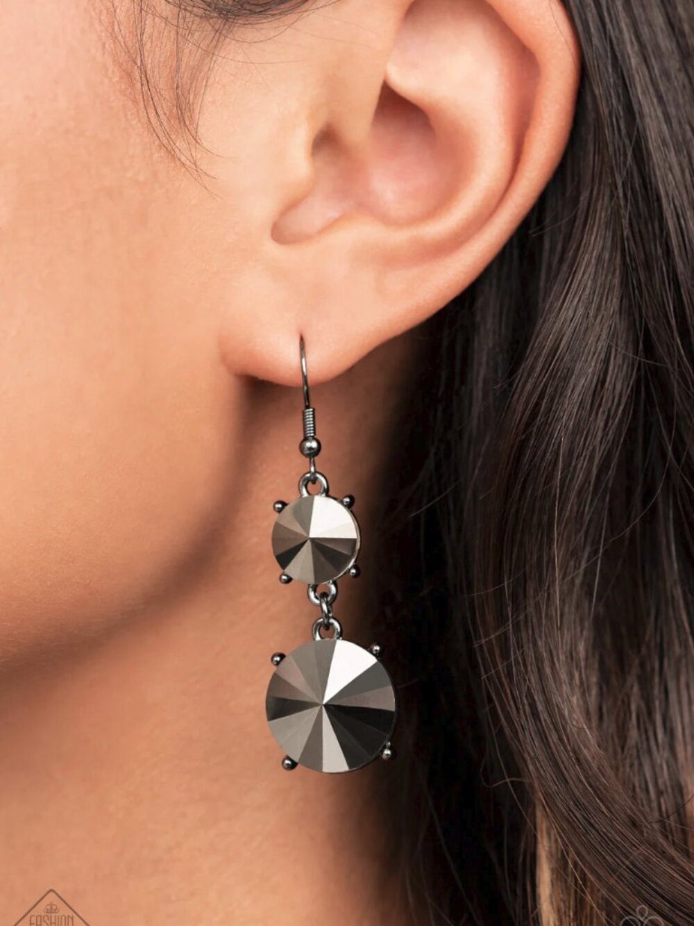 Paparazzi Jewelry Accessories - Sizzling Showcase - Black Earrings - Vintage